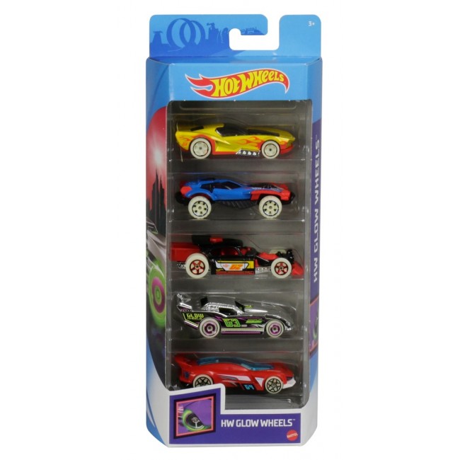 Набір з 5 и базових машинок Hot Wheels в ас 1806