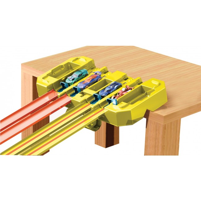 Ігровий набір контейнер Грандіозні трюки Hot Wheels GLC