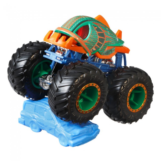 Базова машинка позашляховик серії Monster Trucks Hot Wheels в ас FYJ