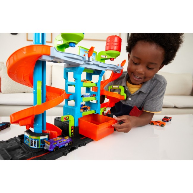 Ігровий набір Автомийка Мегавежа Hot Wheels HDP05