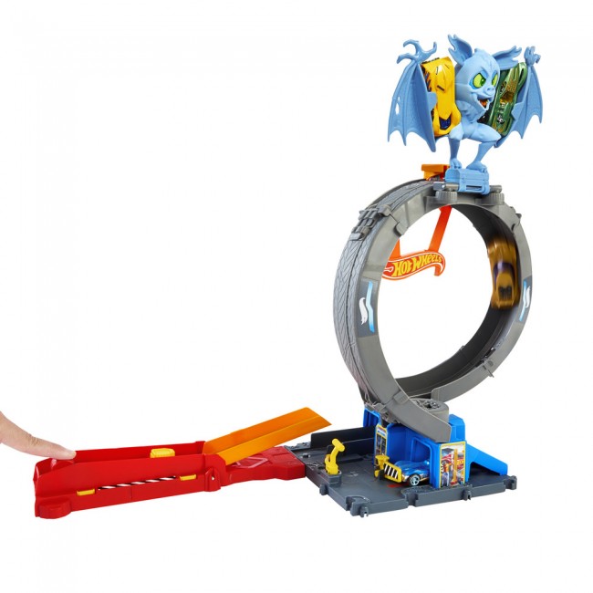 Ігровий набір Неймовірна атака кажана Hot Wheels HTN