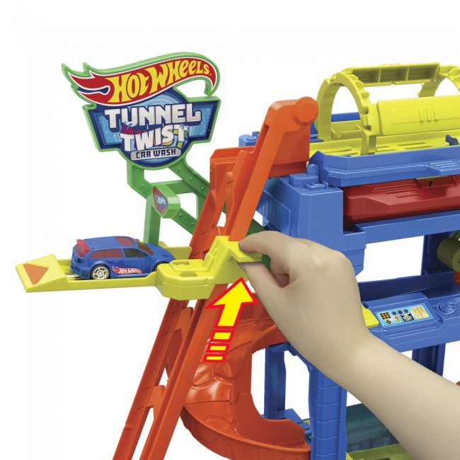 Ігровий набір Автомийка Шалені віражі Hot Wheels HTN