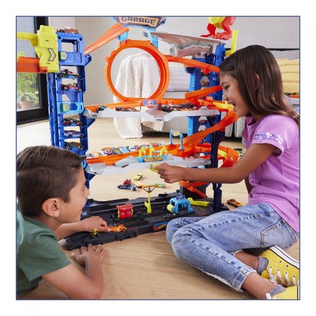 Легендарный гараж Hot Wheels HKX48