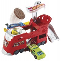 Ігровий набір-трансформер "Пригоди в місті" Hot Wheels (в ас.)